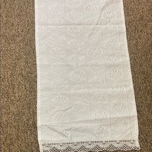 Vintage White Ivory Lace Table Runner Size 42”x15/5